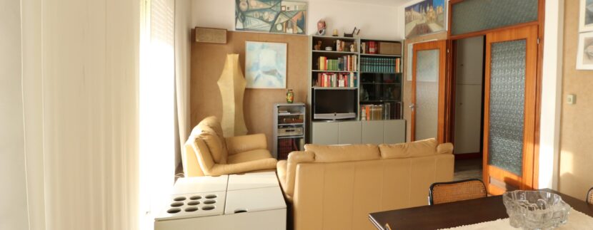 piano alto appartamento trilocale con garage Seriate